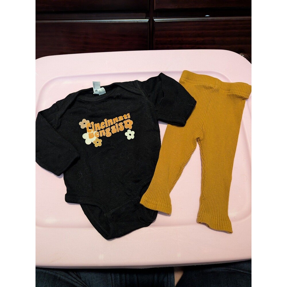 Cincinnati Bengals Onesie and Burnt Orange/Tan Ribbed Leggings 3-6 M